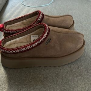 Brand new Ugg Tasman platform shoes size 9 women.